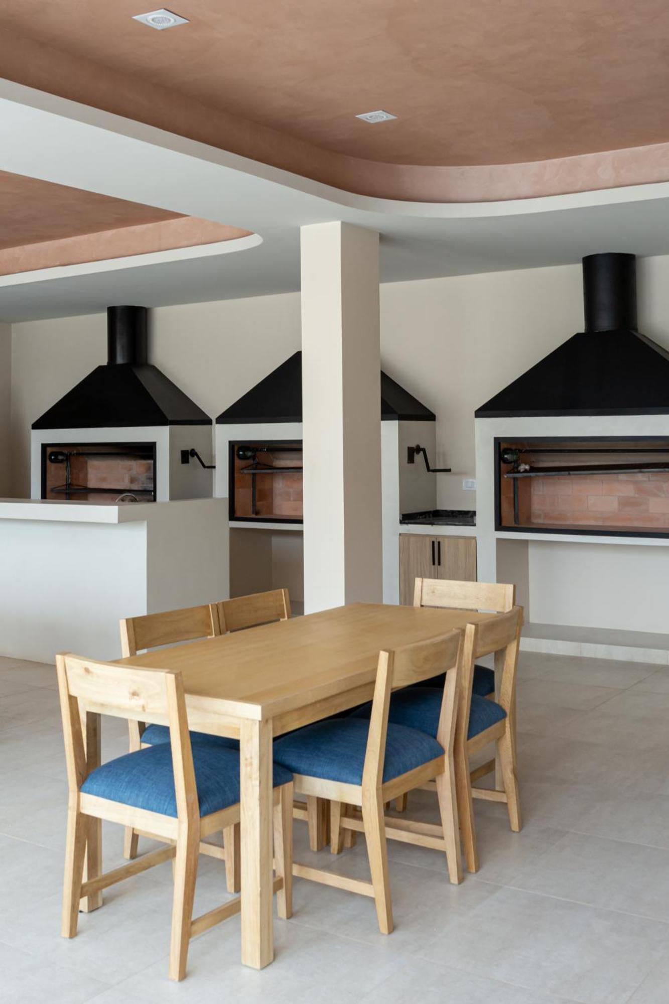 Porto By Fma Coliving Apartment Salta Bagian luar foto